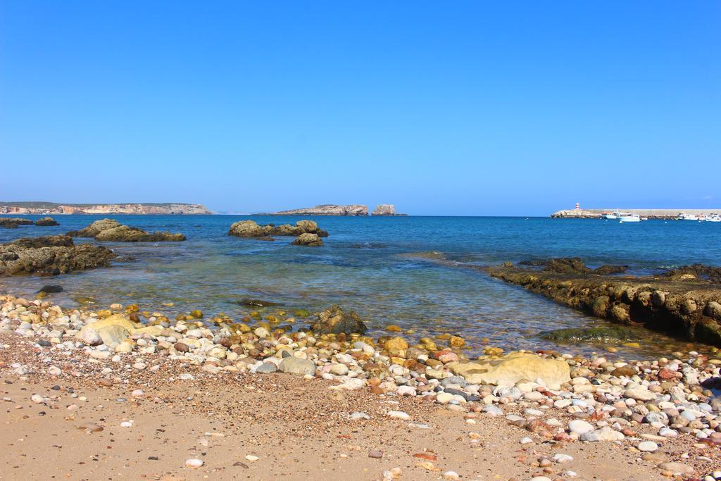 Sagres Sunny Room With Private Bathroom 300M From The Beach Exterior photo